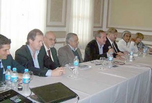 La reunión se realizó en el Club Social.