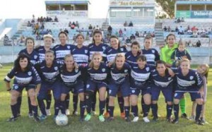 El equipo femenino de Gimnasia estira diferencias en el campeonato.