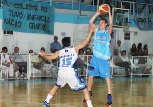 2014-básquet-Regatas previa ante Sportivo Club Atlético Las Parejas