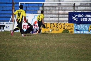 fútbol-2014-Almagro-Parque Sur