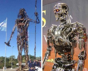 Insólito-Monumento-a-Andresito-separado-al-nacer-con-Terminator-y-Robocop
