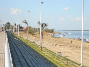 Insólitos-Costanera-Isla-del-Puerto