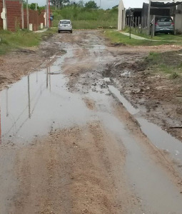 calles rotas y basura en el barrio de Agmer 1 de diciembre de 2014-5