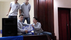 30 de abril de 2015-entrega de notbooks en el Colegio