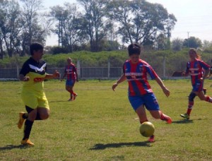 fútbol femenino-Agr-Dpro-Leandro Dobler