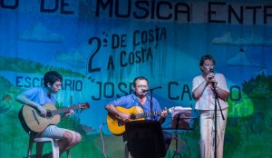 Los días 3, 4 y 5 de febrero de 2017 próximo se desarrollará el 12vo Encuentro de Música Entrerriana “De Costa a Costa”, un evento que nuclea y motiva a los músicos, bailarines y escritores de toda provincia a conocerse, tocar, intercambiar, aprender y difundir la Música Folclórica de Entre Ríos, indagando en sus particularidades y, por lo tanto, reforzando y destacando la identidad e idiosincrasia del pueblo entrerriano. (Foto: Eduardo Fisicaro).