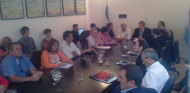 Los estatales entrerrianos rechazaron la oferta salarial del Gobierno ...