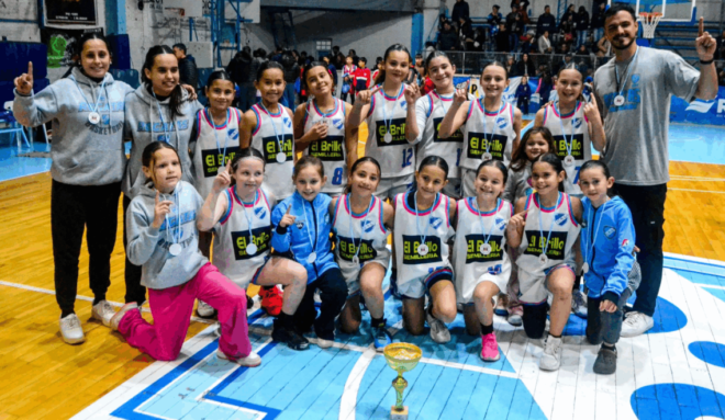 Las chicas de Regatas lograron el título provincial - El Miércoles Digital