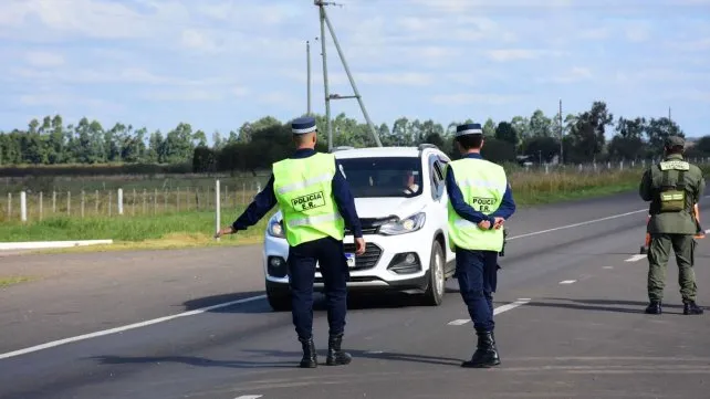 Detienen a un automovilista que hirió a un policía en una fuga de control de tránsito - El Miércoles Digital