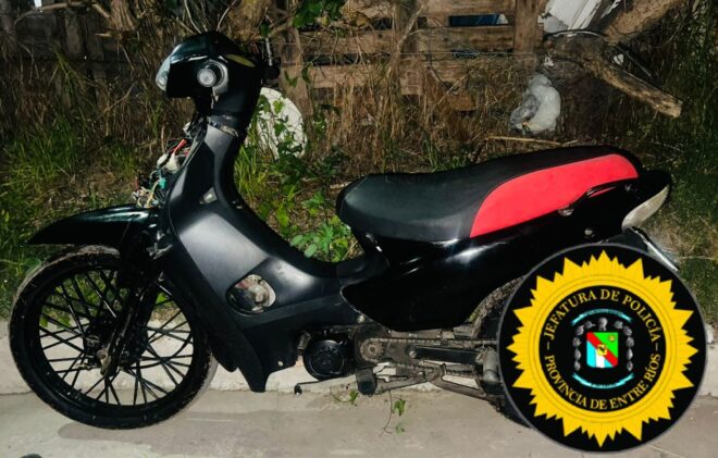 Recuperaron una moto antes que el dueño se diera cuenta que se la habían robado - El Miércoles Digital