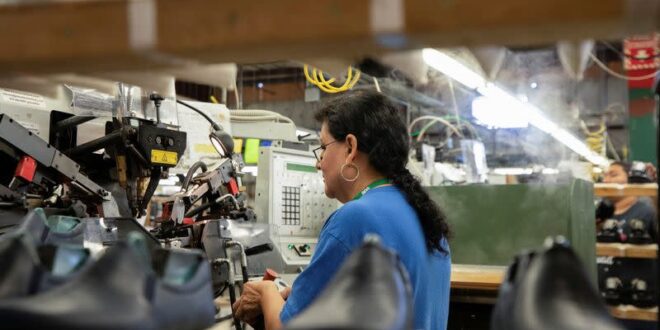 Cerró una histórica fábrica de calzados en Córdoba y despidió a 40 empleados – El Miércoles Digital